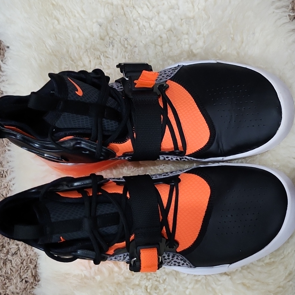 Black and Orange Hightop Nike Airforce 270 - Picture 1 of 8